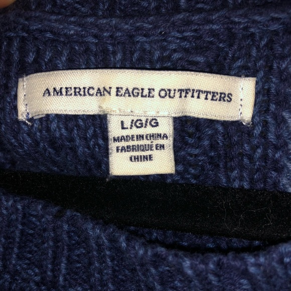 American Eagle Patched Sweater - Picture 3 of 4